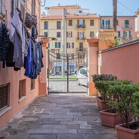 Apartment Trainspotting - 50 Meters From Centrale La Spezia