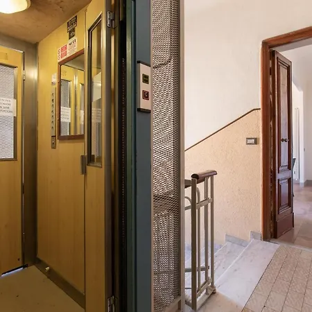 Trainspotting - 50 Meters From Centrale *